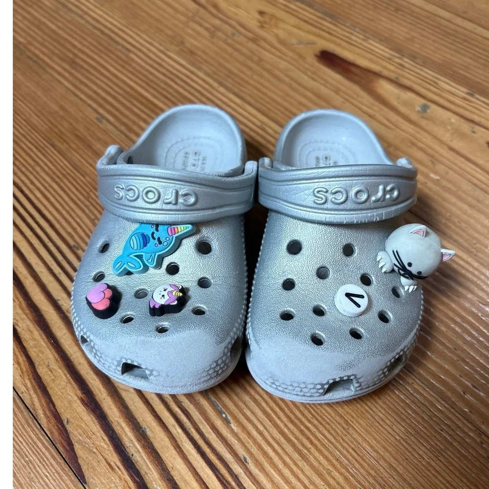 Crocs Classic Clog Kids Silver Metallic Sparkle Jibbitz Charms SIZE C8